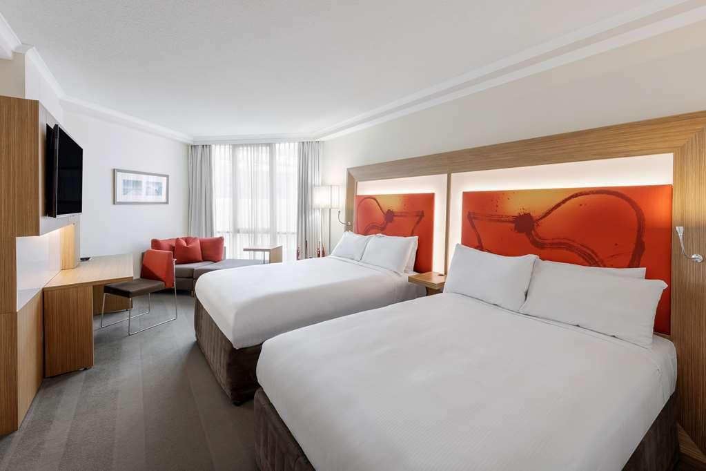 Amora Hotel Brisbane Ruang foto A typical room at the hotel