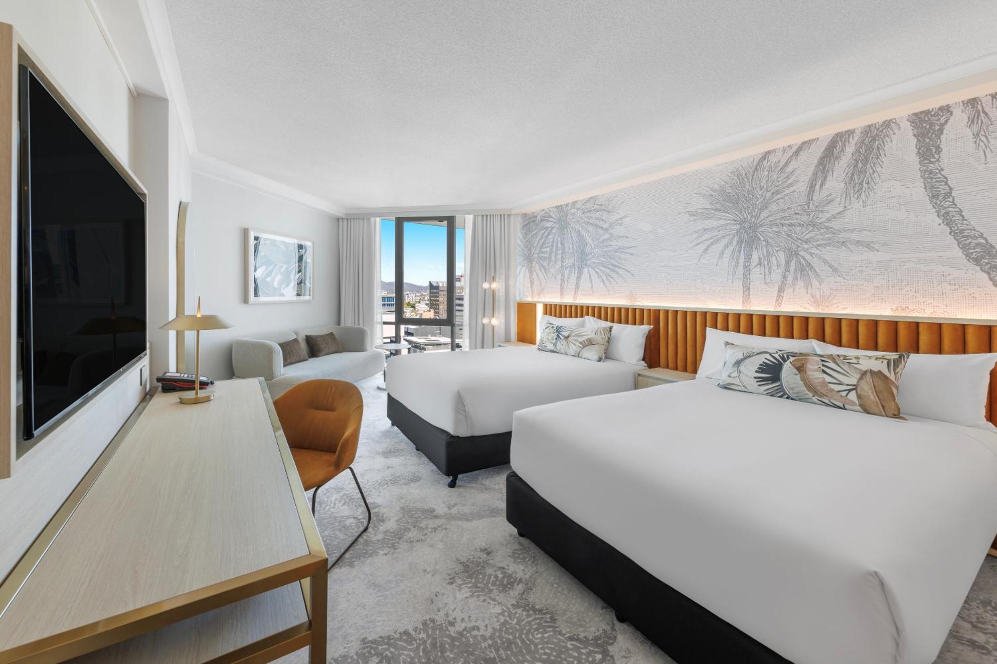 Amora Hotel Brisbane Bagian luar foto A guest room at the Hilton San Diego Bayfront