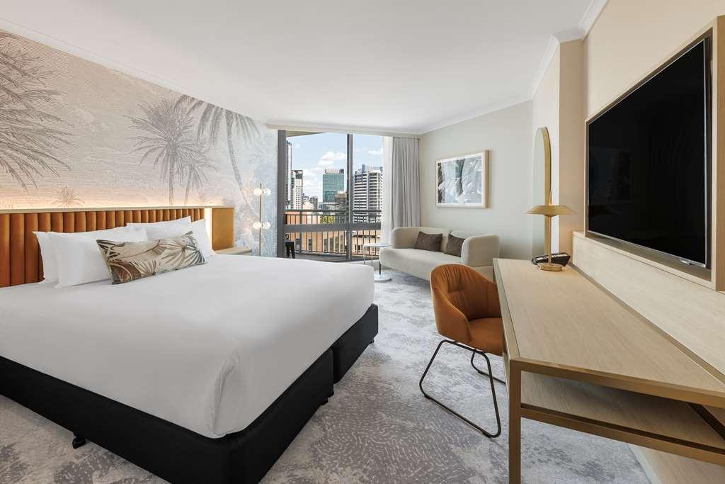 Amora Hotel Brisbane Ruang foto A guest room at the hotel