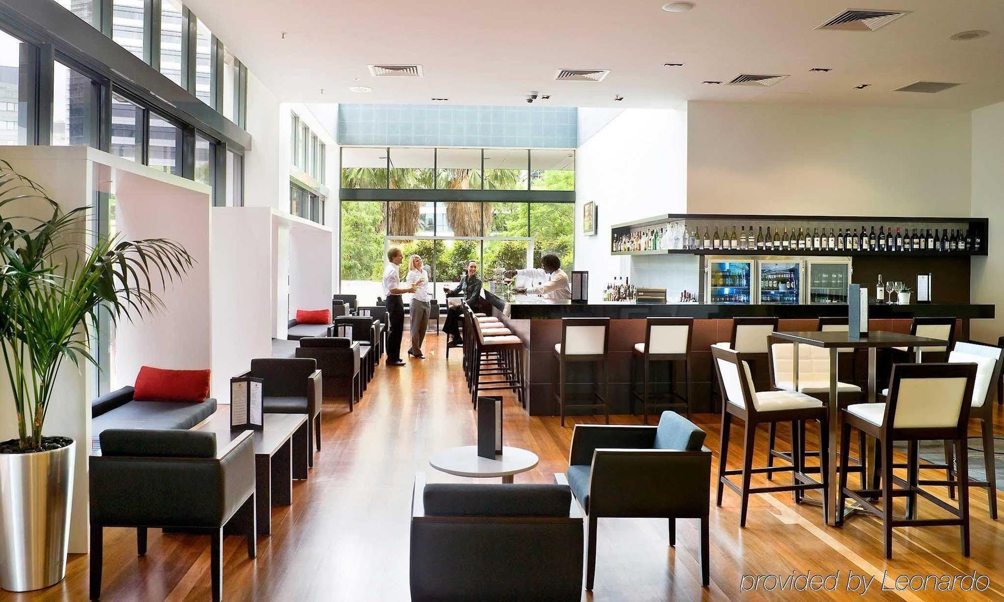 Amora Hotel Brisbane Bagian luar foto The lounge at Perth International Airport