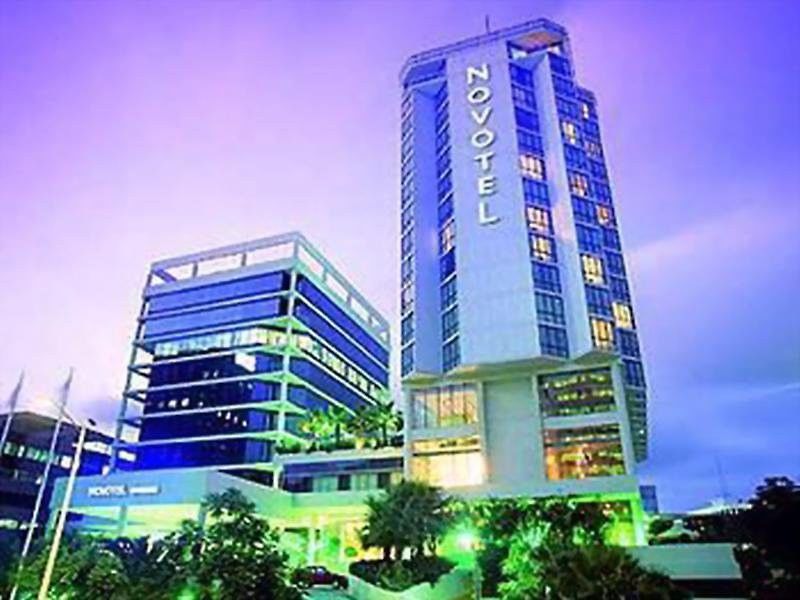 Amora Hotel Brisbane Bagian luar foto Novotel Hotel, Phnom Penh